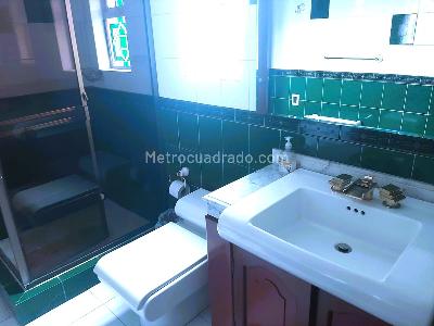 Casa de 5 alcobas en venta en Niza Calatrava, Bogotá, 320 m² · foto 8 de 19
