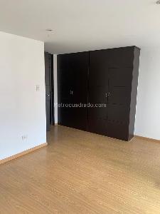 Apartamento de 3 alcobas en venta en Unicentro, Tunja, 104 m² · foto 4 de 20