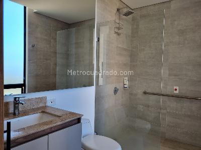 Apartamento de 1 alcoba en venta en Conjunto Senior Suites, Chía, 61 m² · foto 14 de 15