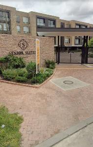 $445.000.000 en Conjunto Senior Suites