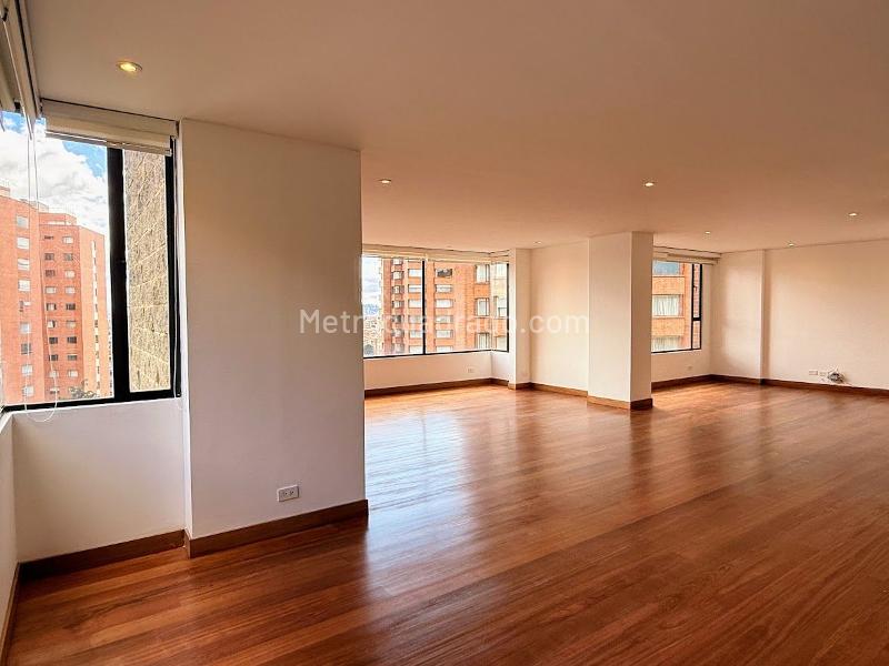 Piso – Bogotá, Localidad Usaquén - Más