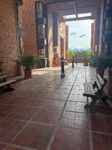 Apartamento de 3 alcobas en venta en El Poblado, Medellín, 143 m² · foto 7 de 10