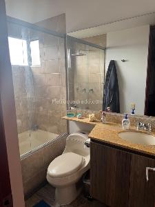 Apartamento de 3 alcobas en venta en El Poblado, Medellín, 138 m² · foto 10 de 18