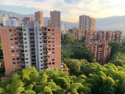 Apartamento de 3 alcobas en venta en El Poblado, Medellín, 138 m² · foto 4 de 18