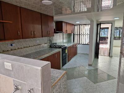 Casa en venta en Hayuelos Capellania, Bogotá · foto 6 de 20