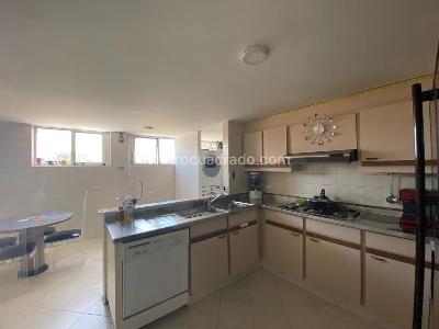 Apartamento de 4 alcobas en venta en Iberia, Bogotá, 197 m² · foto 6 de 10