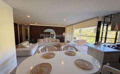 Apartamento en venta en Loma De Las Brujas, Envigado · foto 2 de 10