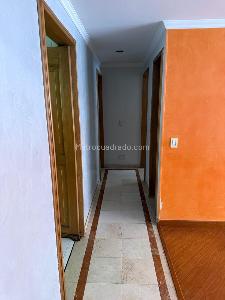 Apartamento en venta en Pasadena Alta, Bogotá · foto 3 de 13