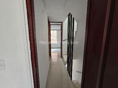 Casa de 4 alcobas en venta en Cerca Al Portal De La 170 Norte, Bogotá, 73 m² · foto 15 de 16