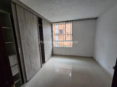 Casa de 4 alcobas en venta en Cerca Al Portal De La 170 Norte, Bogotá, 73 m² · foto 16 de 16