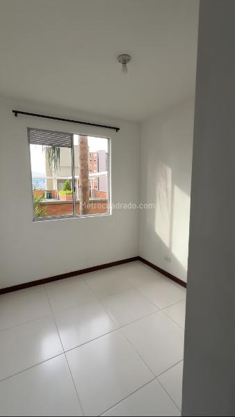Piso – Envigado, El Trianon, Valle de Aburrá - Más