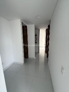 Apartamento de 3 alcobas en venta en Altos De Ciudad Jardin, Cali, 90 m² · foto 4 de 16