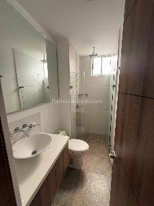 Apartamento de 3 alcobas en venta en Altos De Ciudad Jardin, Cali, 90 m² · foto 9 de 16