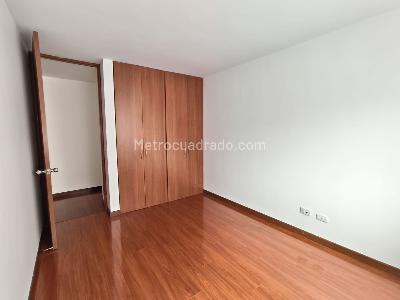 Apartamento de 3 alcobas en venta en Reserva De La Colina, Bogotá, 92 m² · foto 11 de 20
