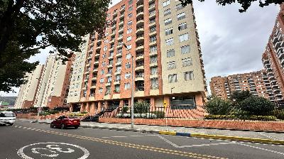 Apartamento de 3 alcobas en venta en Reserva De La Colina, Bogotá, 92 m² · foto 3 de 20