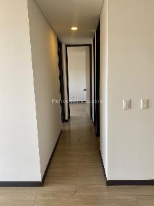 Apartamento de 2 alcobas en venta en Cedro Madeiro, Bogotá, 58 m² · foto 13 de 18