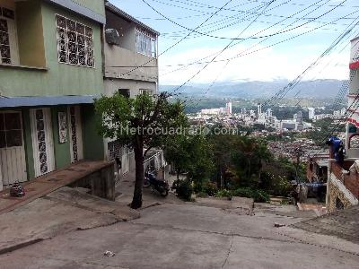 Casa de 4 alcobas en venta en Prados Del Sur, Floridablanca, 72 m² · foto 2 de 20