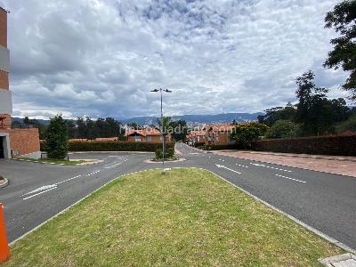 Apartamento de 3 alcobas en venta en Colina Campestre, Bogotá, 124 m² · foto 12 de 14