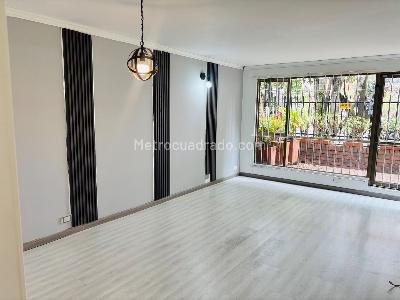 Apartamento de 3 alcobas en venta en La Liberia, Bogotá, 84 m² · foto 3 de 13