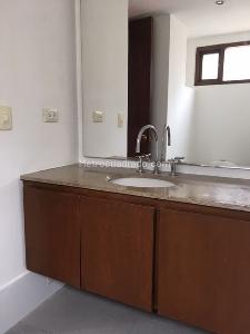 Apartamento de 3 alcobas en venta en Santa Ana Occidental, Bogotá, 94 m² · foto 10 de 13