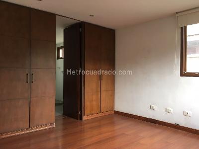 Apartamento de 3 alcobas en venta en Santa Ana Occidental, Bogotá, 94 m² · foto 2 de 13