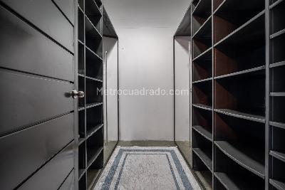 Apartamento en venta en El Poblado, Medellín · foto 13 de 19