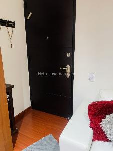 Apartamento de 1 alcoba en venta en Ciudad Alsacia, Bogotá, 66 m² · foto 2 de 8