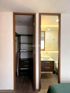 Apartamento de 2 alcobas en arriendo en Santa Maria De Los Angeles, Medellín, 99 m² · foto 19 de 20