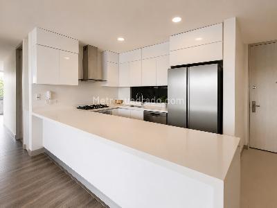 Apartamento en venta en Lagos De Cordoba, Bogotá · foto 4 de 20