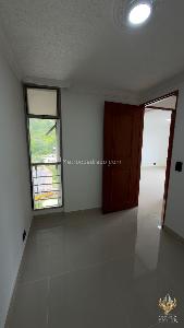 Apartamento de 3 alcobas en venta en Laureles Campestre, Medellín, 100 m² · foto 11 de 18