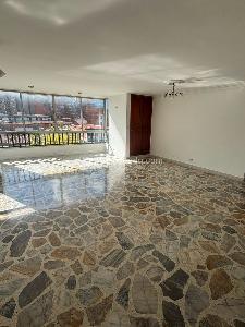 Apartamento de 2 alcobas en venta en Conquistadores, Medellín, 117 m² · foto 3 de 20