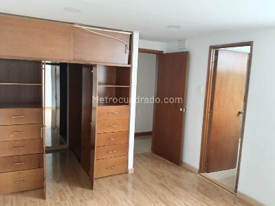 Apartamento de 4 alcobas en venta en Polo Club, Bogotá, 105 m² · foto 10 de 17