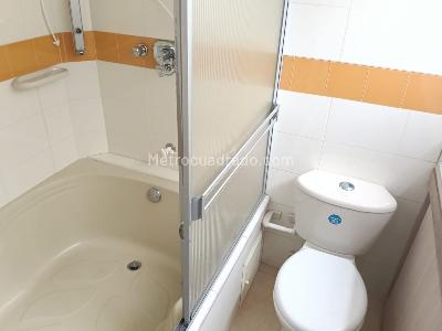 Apartamento de 4 alcobas en venta en Polo Club, Bogotá, 105 m² · foto 13 de 17