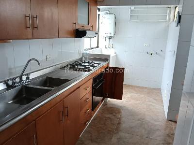 Apartamento de 4 alcobas en venta en Polo Club, Bogotá, 105 m² · foto 2 de 17