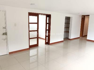 Apartamento de 4 alcobas en venta en Polo Club, Bogotá, 105 m² · foto 9 de 17