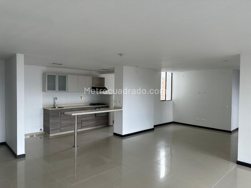 Apartamento en Arriendo, EL POBLADO CASTROPOL   Suroriente, Medellín - 2