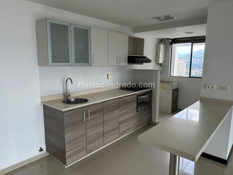 Apartamento en Arriendo, EL POBLADO CASTROPOL   Suroriente, Medellín - 3