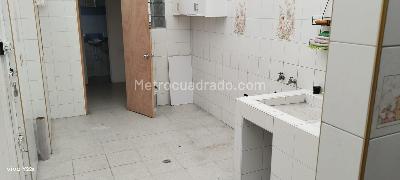 Casa de 4 alcobas en venta en La Esperanza Modelia, Bogotá, 220 m² · foto 15 de 19