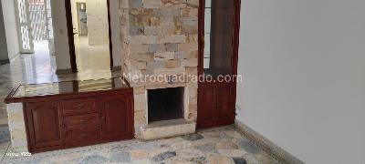 Casa de 4 alcobas en venta en La Esperanza Modelia, Bogotá, 220 m² · foto 6 de 19