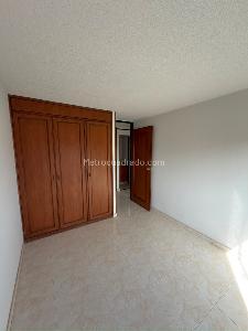 Apartamento de 3 alcobas en venta en La Laguna, Bogotá, 60 m² · foto 11 de 15