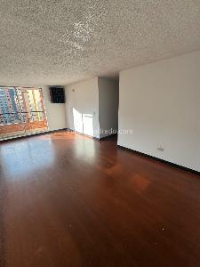 Apartamento de 3 alcobas en venta en Hayuelos, Bogotá, 70 m² · foto 2 de 20