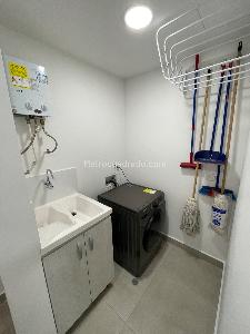Apartaestudio en venta en El Poblado Villa Carlota, Medellín, 47 m² · foto 11 de 20
