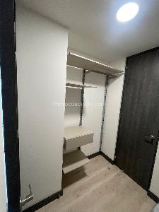 Apartaestudio en venta en El Poblado Villa Carlota, Medellín, 47 m² · foto 4 de 20