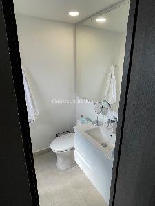 Apartaestudio en venta en El Poblado Villa Carlota, Medellín, 47 m² · foto 8 de 20
