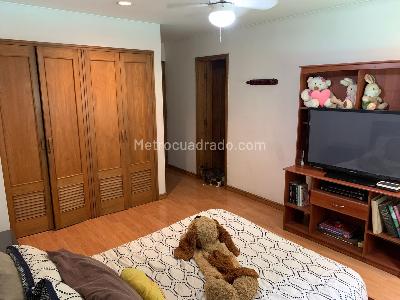 Apartamento de 5 alcobas en venta en Normandia, Cali, 300 m² · foto 13 de 19