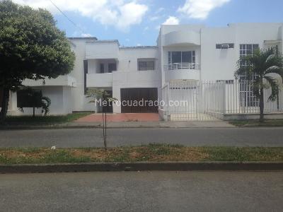 Casa de 5 alcobas en arriendo en Las Mercedes, Palmira, 336 m² · foto 12 de 15