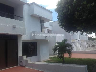 Casa de 5 alcobas en arriendo en Las Mercedes, Palmira, 336 m² · foto 15 de 15