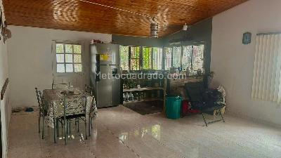 Casa de 3 alcobas en venta en Vereda Barcelona, Villavicencio, 420 m² · foto 6 de 17