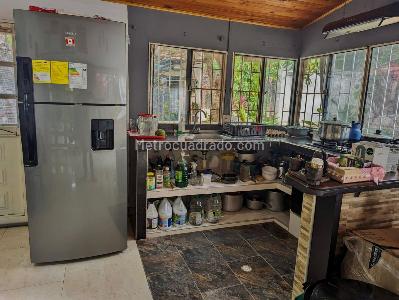 Casa de 3 alcobas en venta en Vereda Barcelona, Villavicencio, 420 m² · foto 7 de 17
