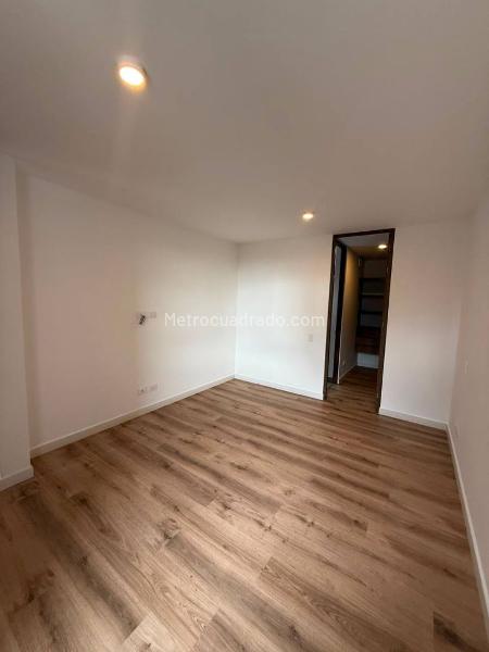 Piso – Bogotá D.C. - Más